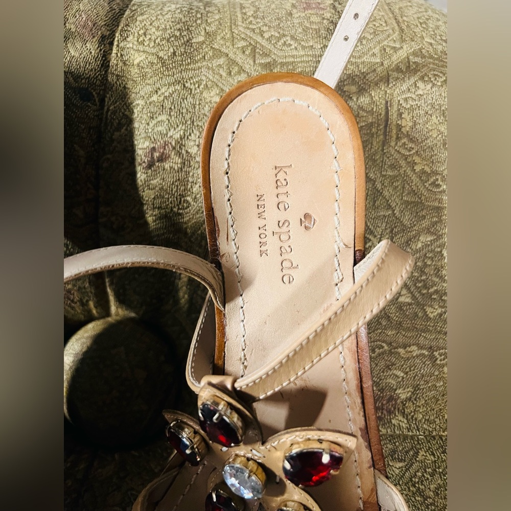 Jeweled Kate Spade sandals. - Picture 4 of 6